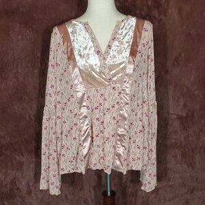 Wonderly Floral, velvet, Satin Pink Blouse